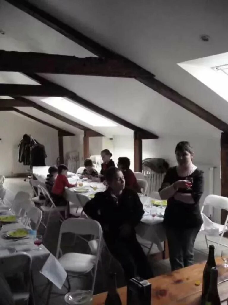 Moulin Du Bois Pensions Pour Chevaux Rennes Petite Salle 1